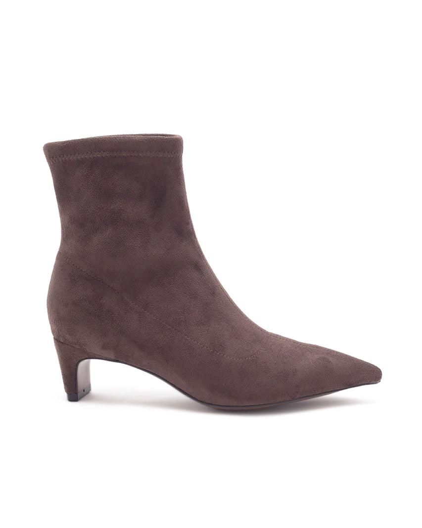 TWKLOE 絨面尖頭粗跟短靴-卡其色