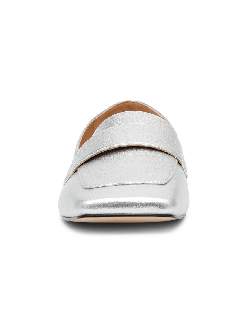 MONARC 方頭素面爆裂紋樂福鞋-銀色