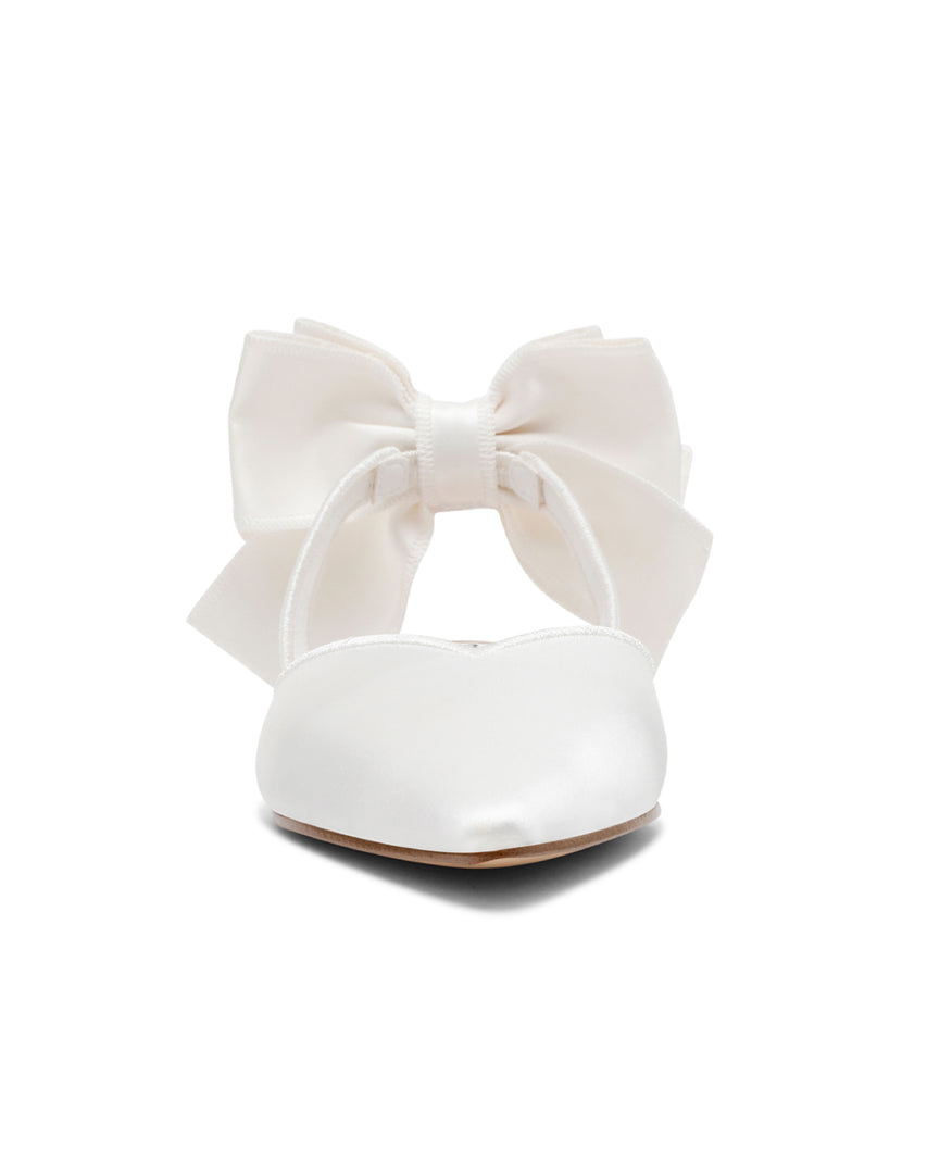 SYNTHIA 奢華緞面蝴蝶結裸跟鞋-白色