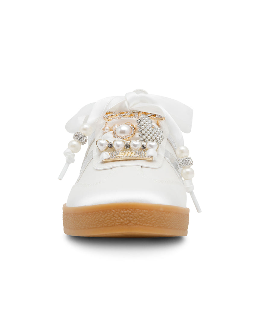 DEGREE-P 緞面M字串飾造型德訓鞋-白色