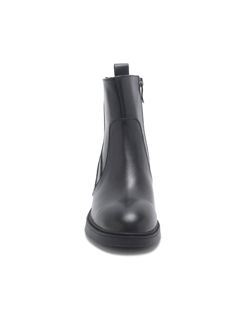 TWCHELSEY 簡約素面線條低跟短靴-黑色