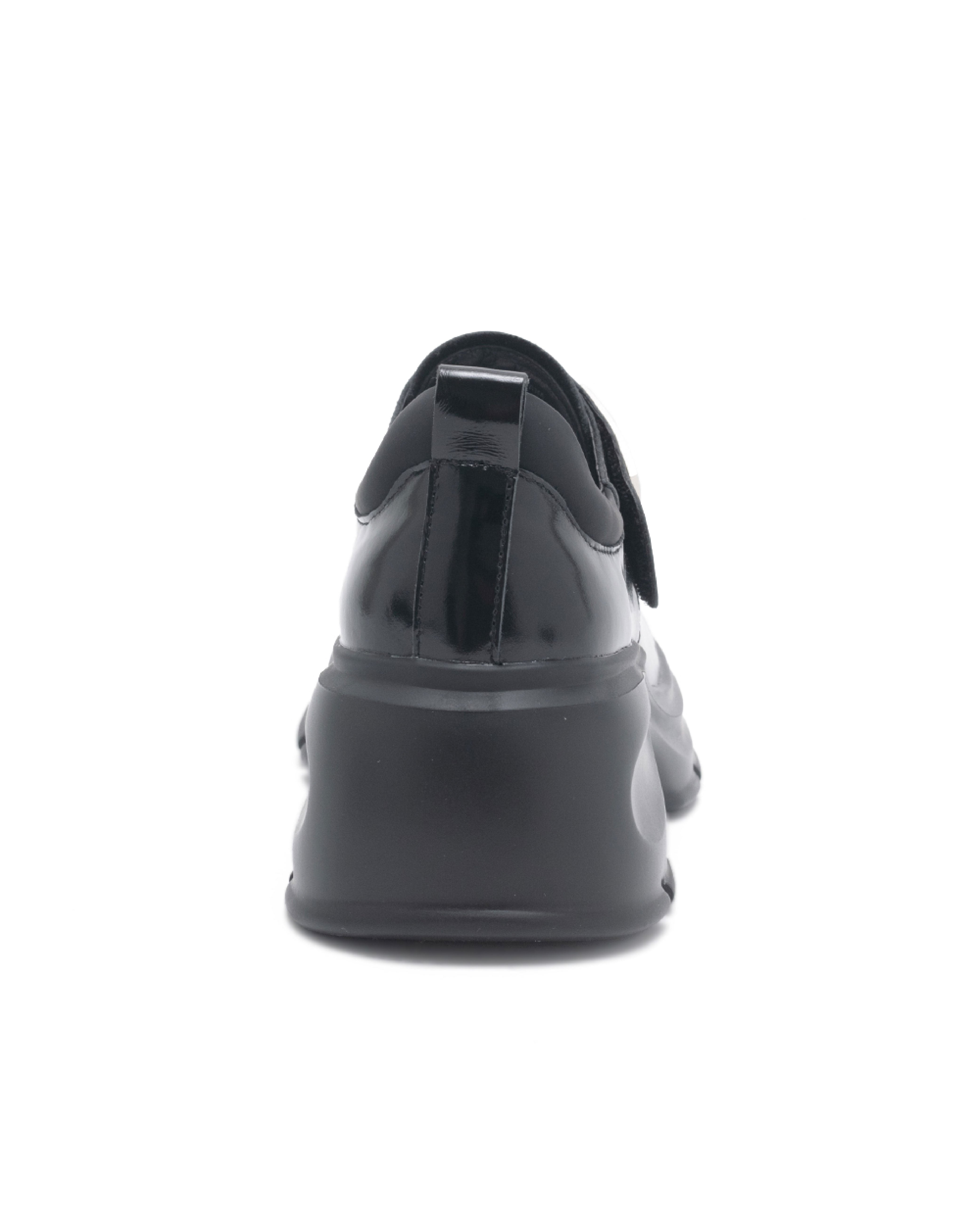 TWVERNA 厚底方形扣飾休閒樂福鞋-鏡黑