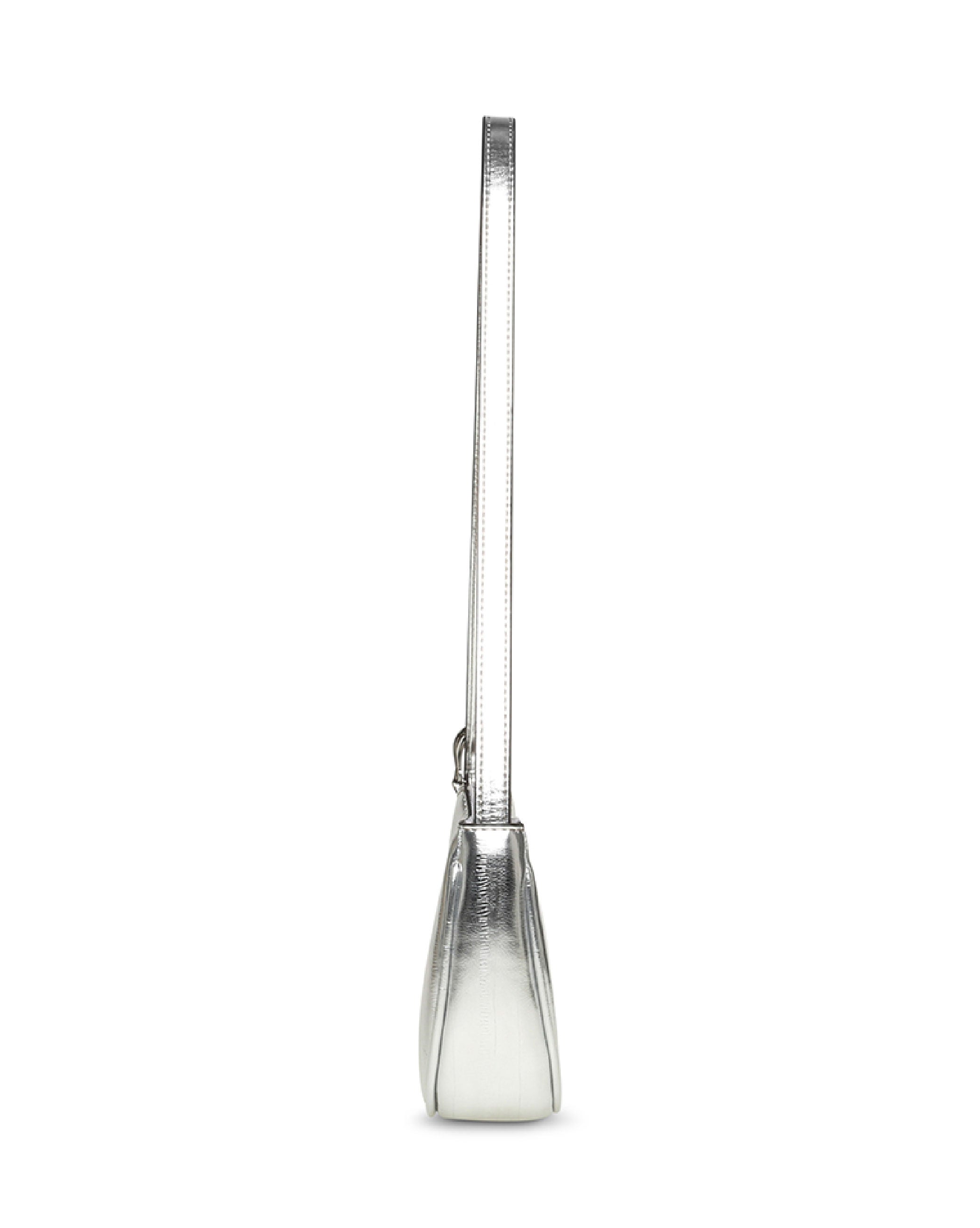 【線上獨家款】BICY-E 輕奢素面馬鞍肩背包-銀色