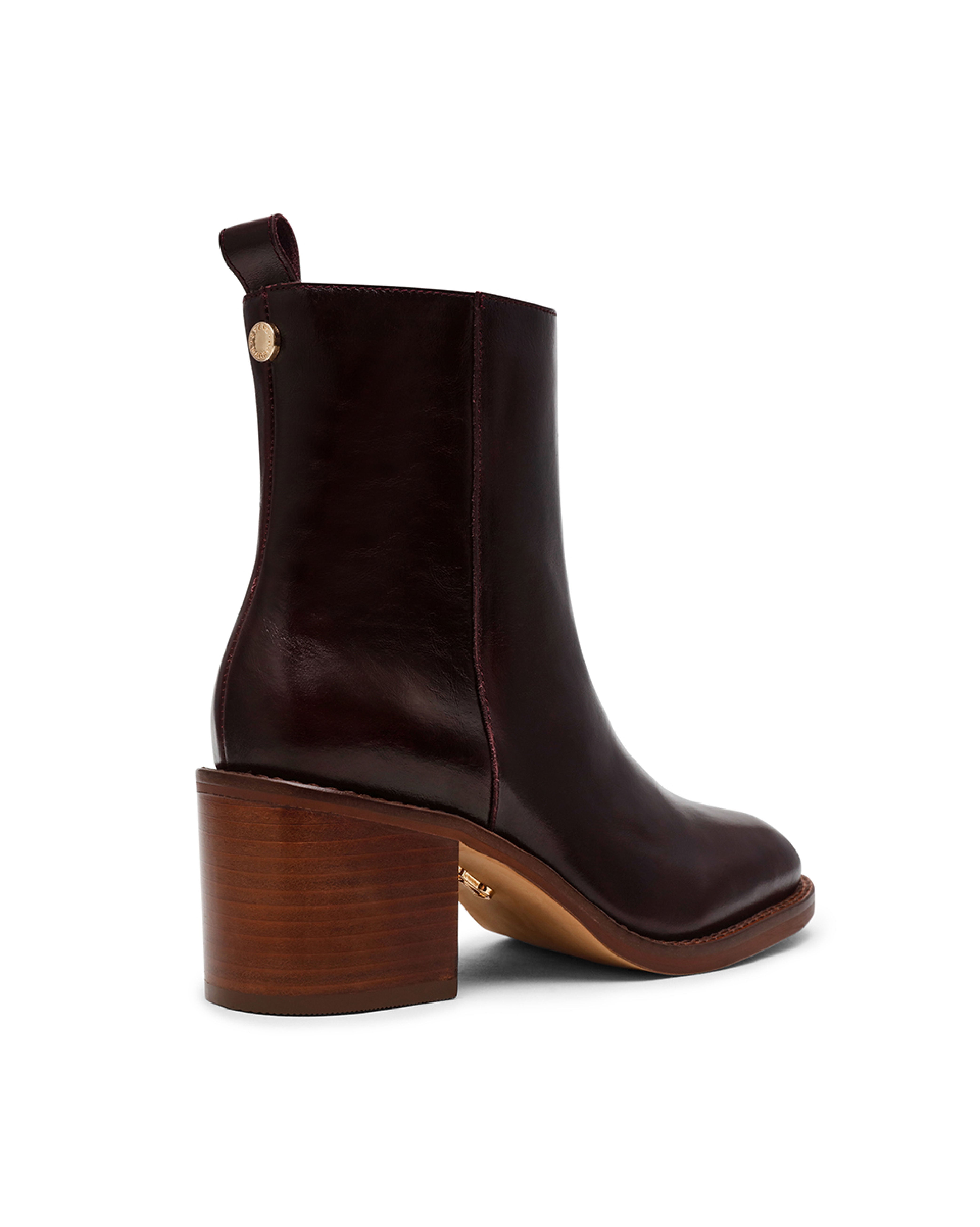 SLENDER 經典簡約素面短靴-咖啡色