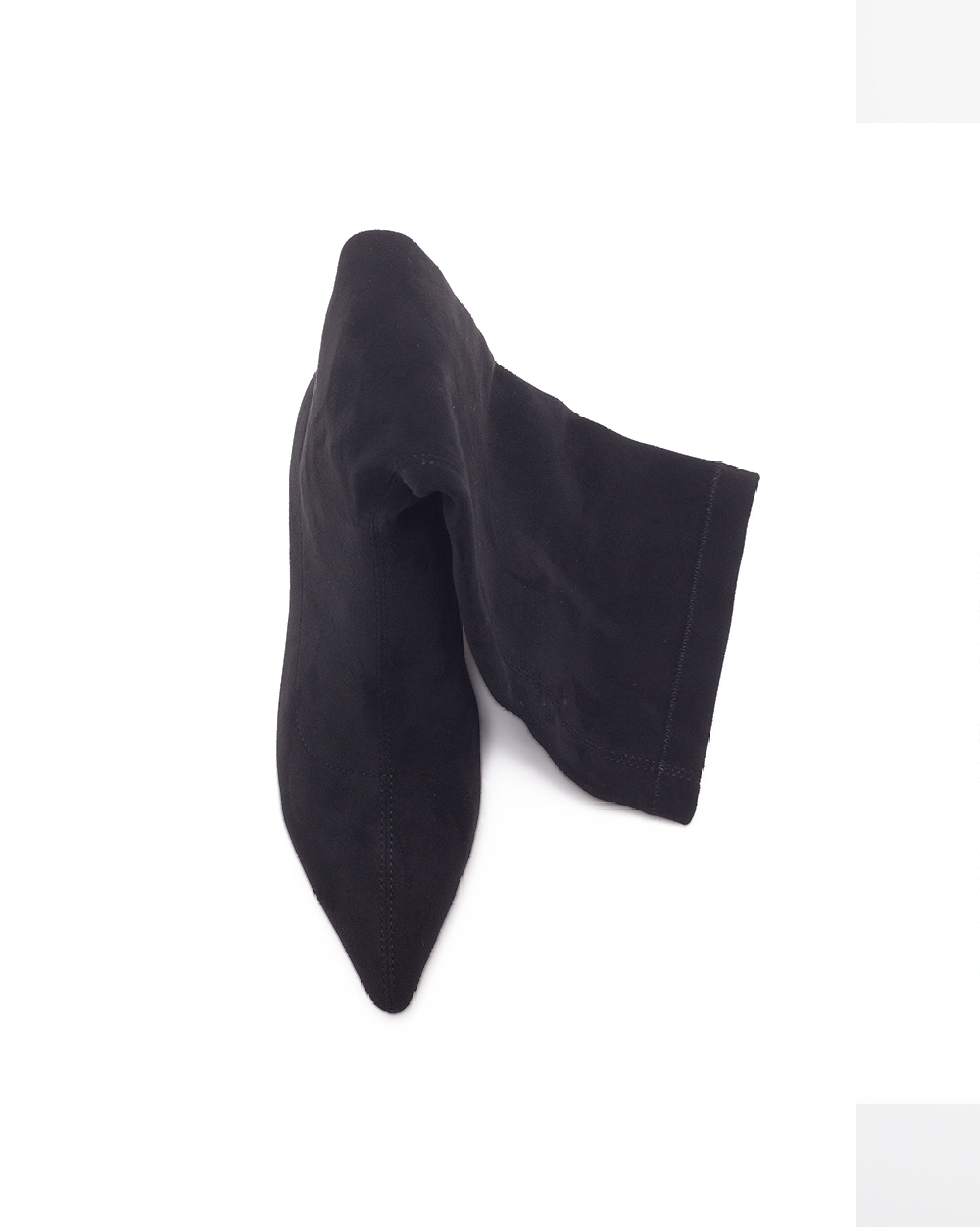 TWVENOM 絨面尖頭粗跟長靴-黑色