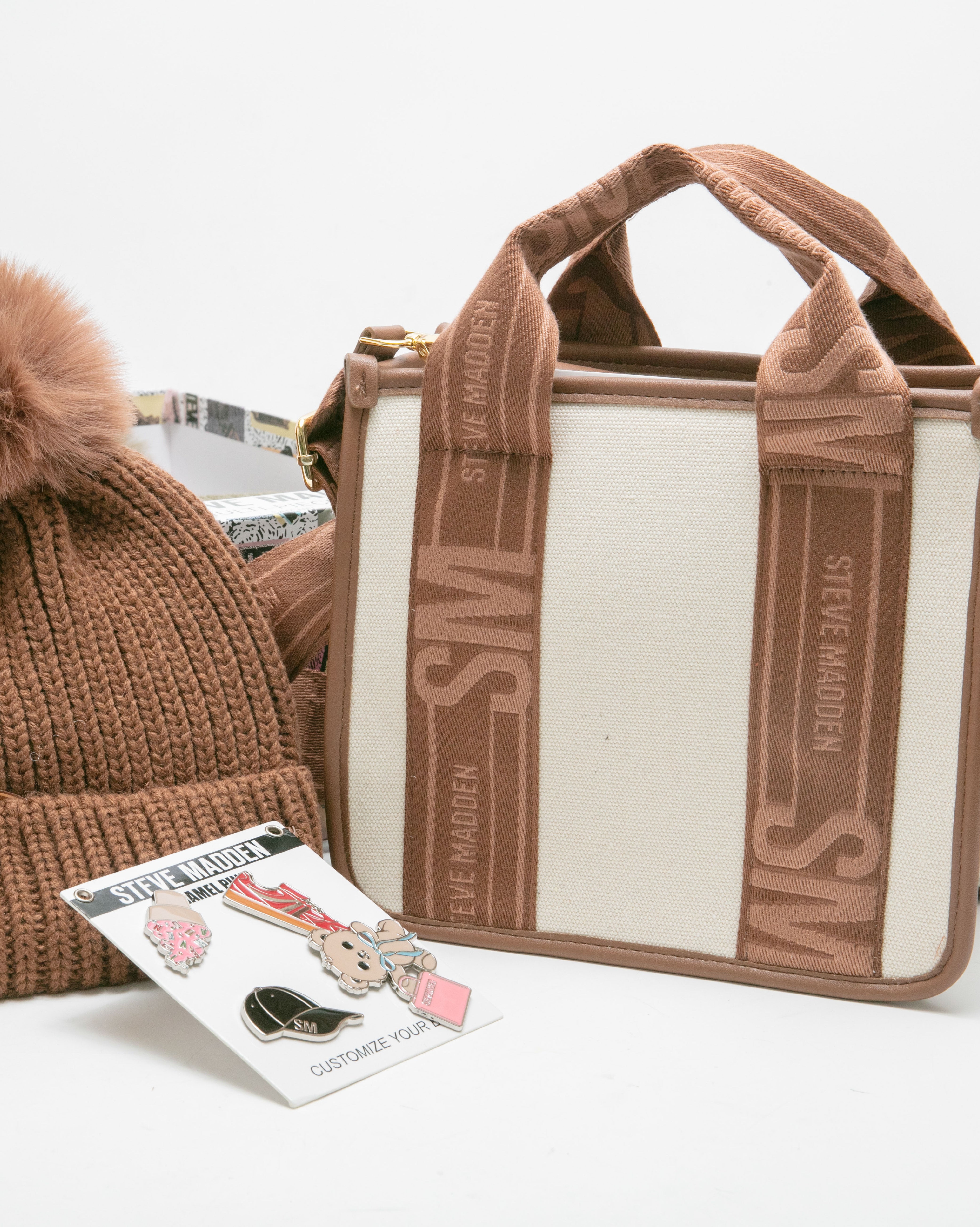 LOGO寬帶兩用包/潮流徽章毛帽禮盒-咖啡色