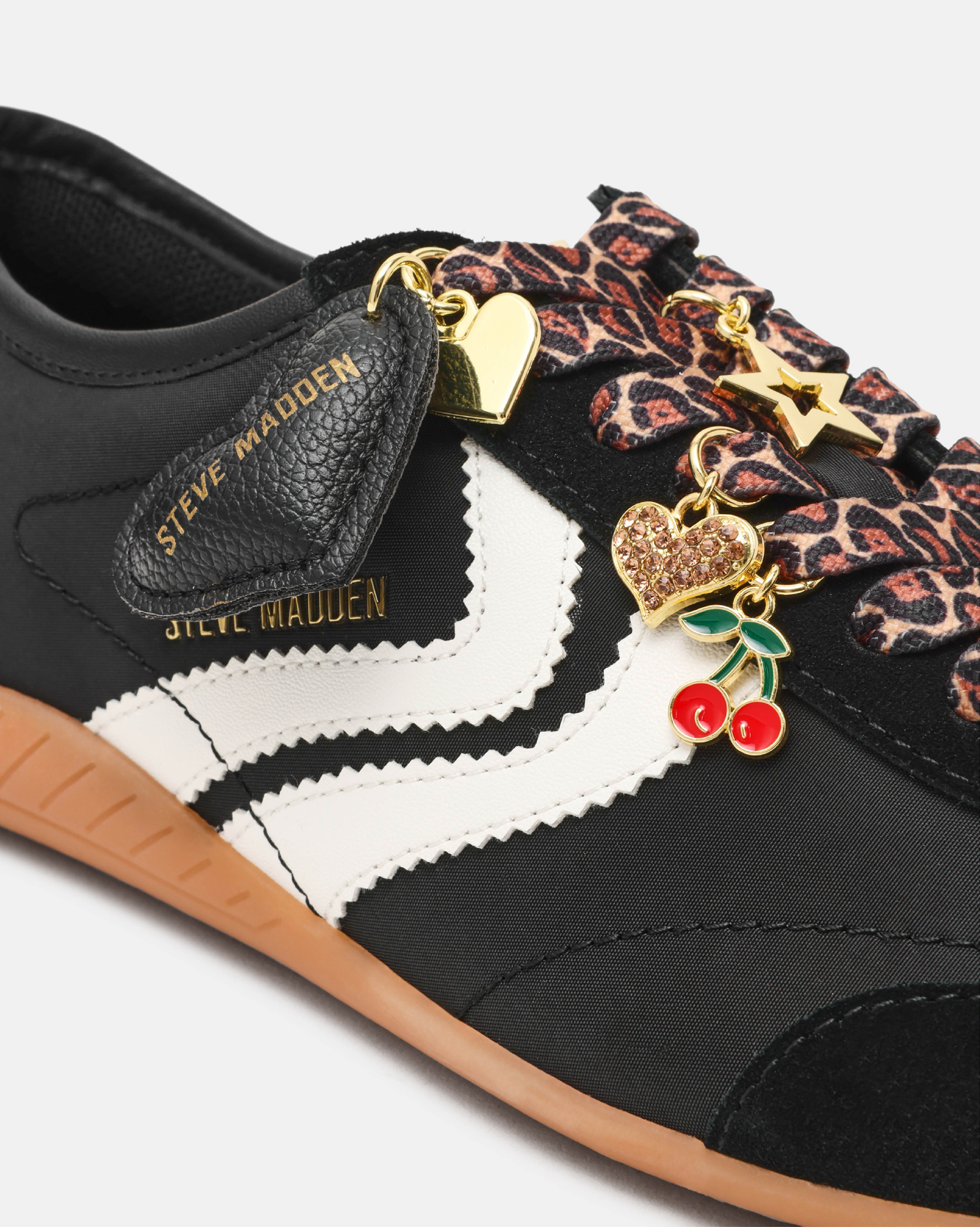 BASSETT 潮流掛飾拼接休閒鞋-黑色