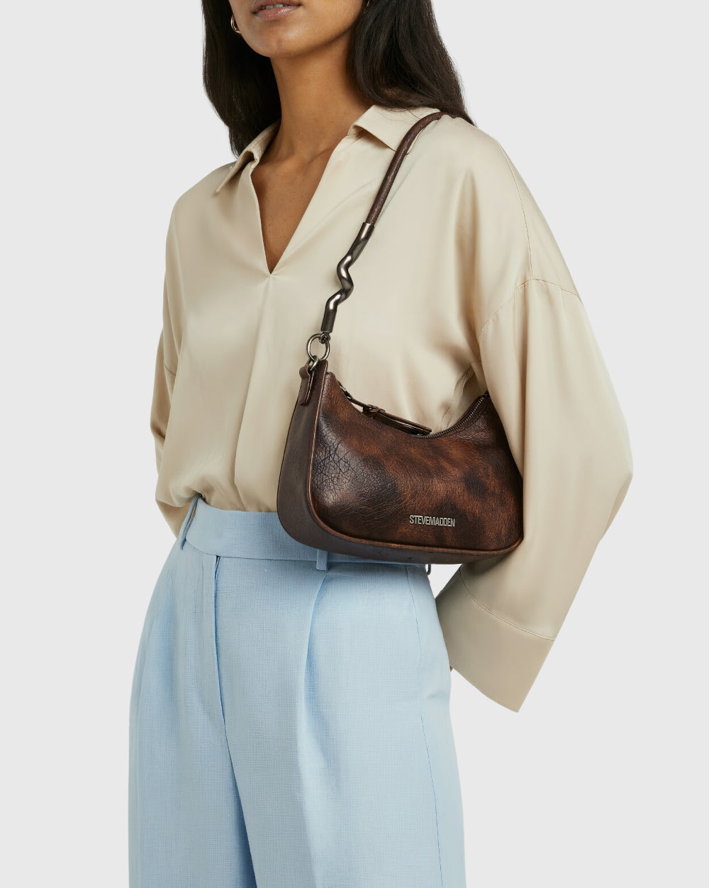 【線上獨家款】BTROPINA 復古刷色腋下包-咖啡色