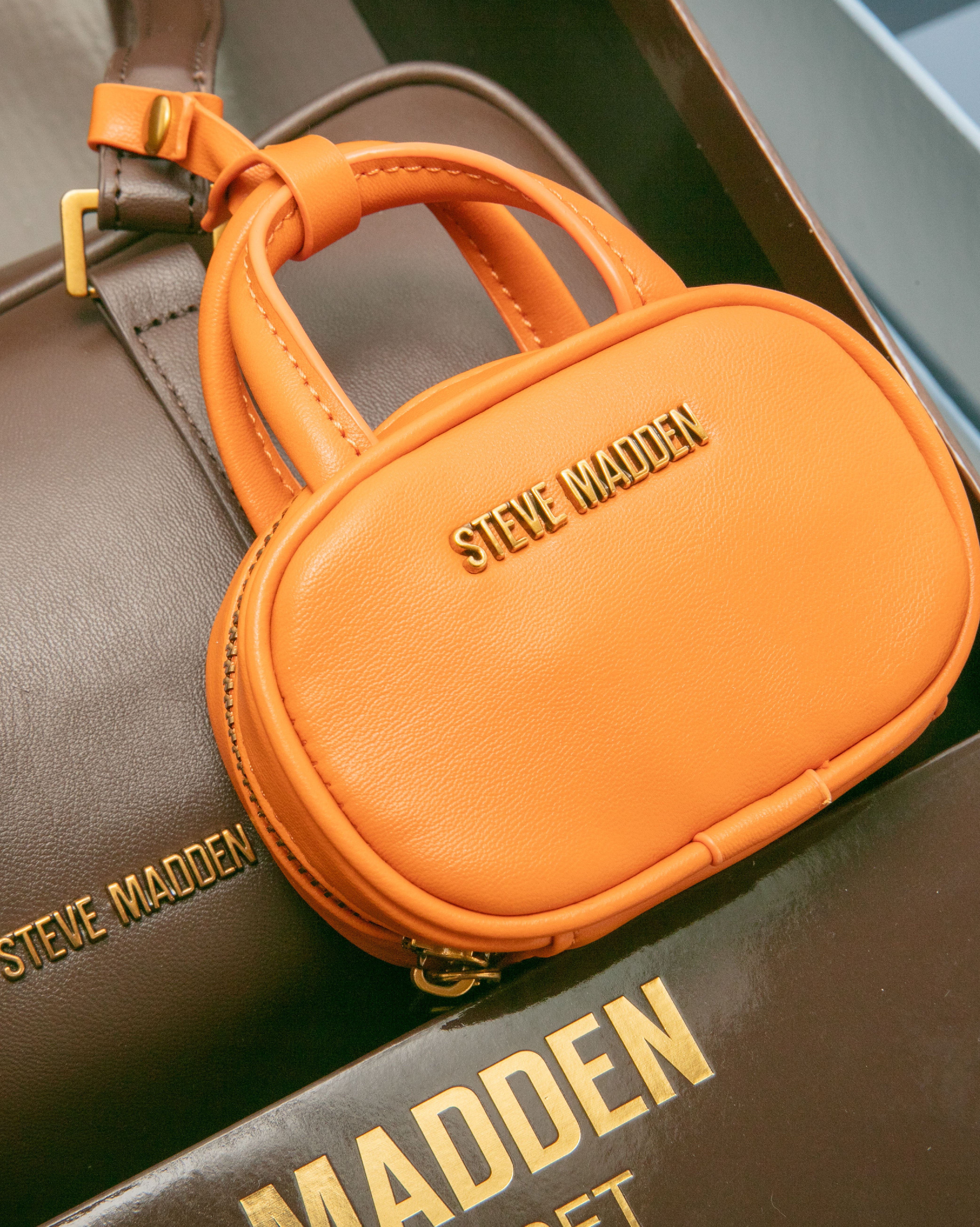 潮流撞色耳機包/法棍肩背包禮盒-咖啡色