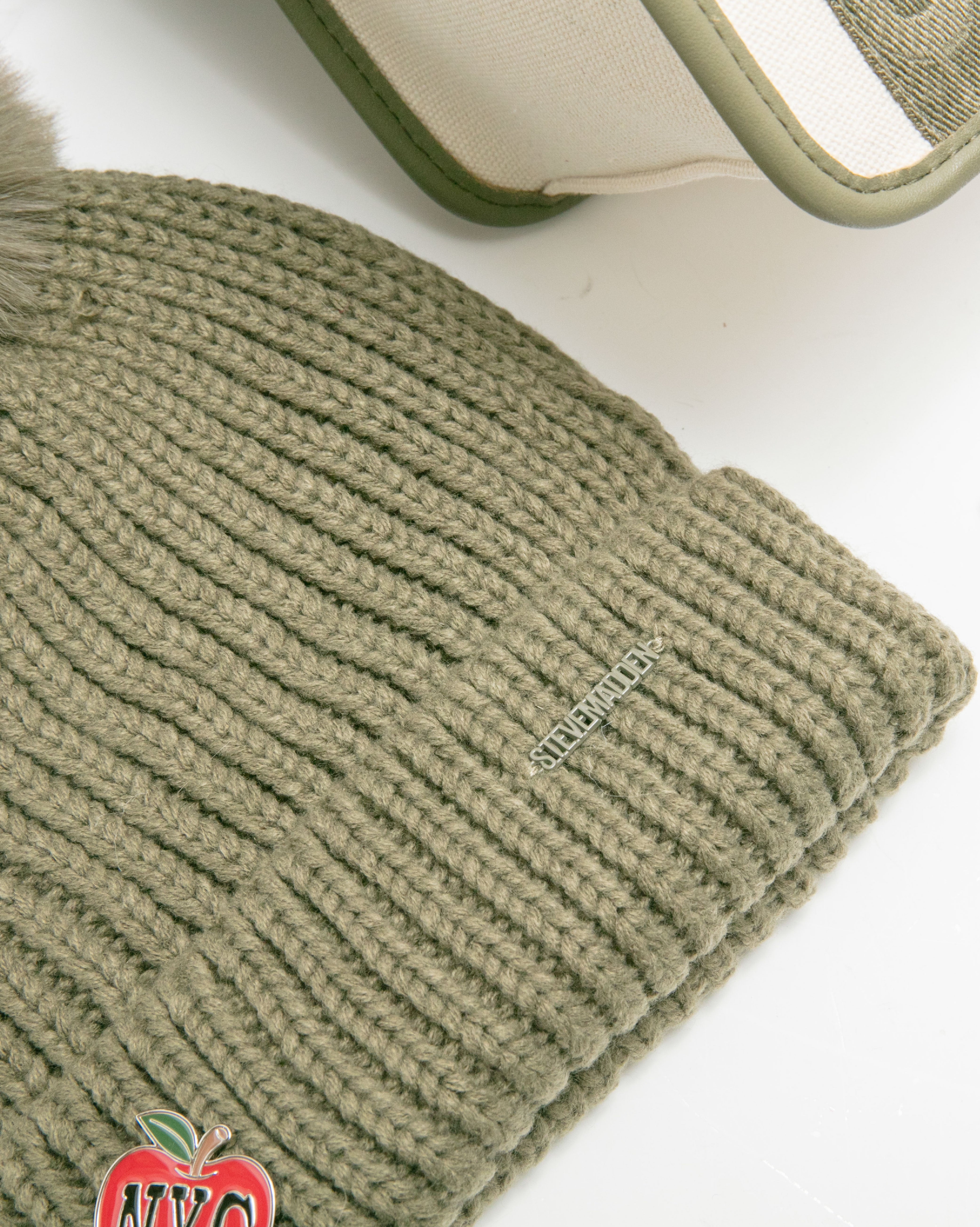 LOGO寬帶兩用包/潮流徽章毛帽禮盒-墨綠色