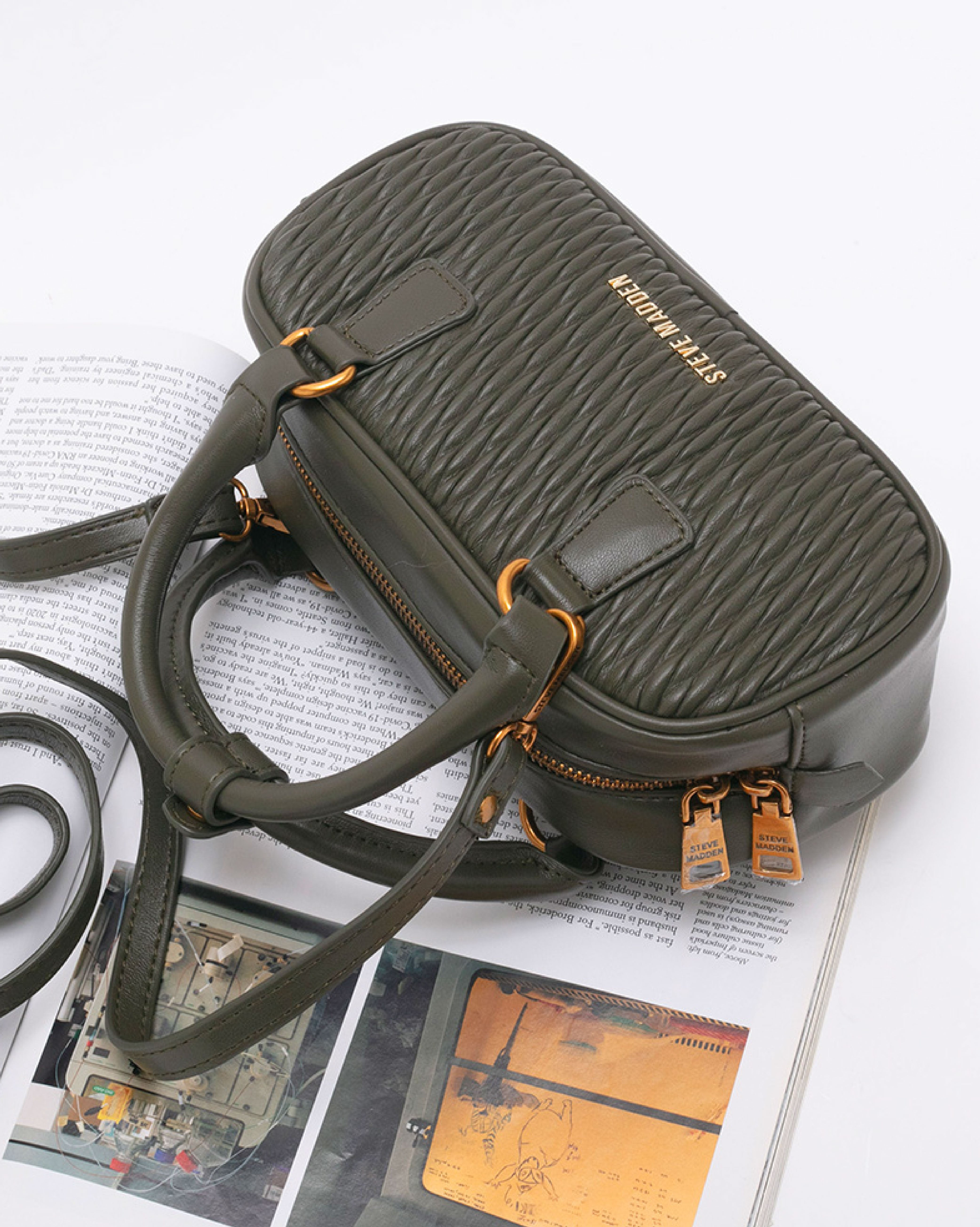 BEMILIEE 編織抓皺小法棍包-墨綠色