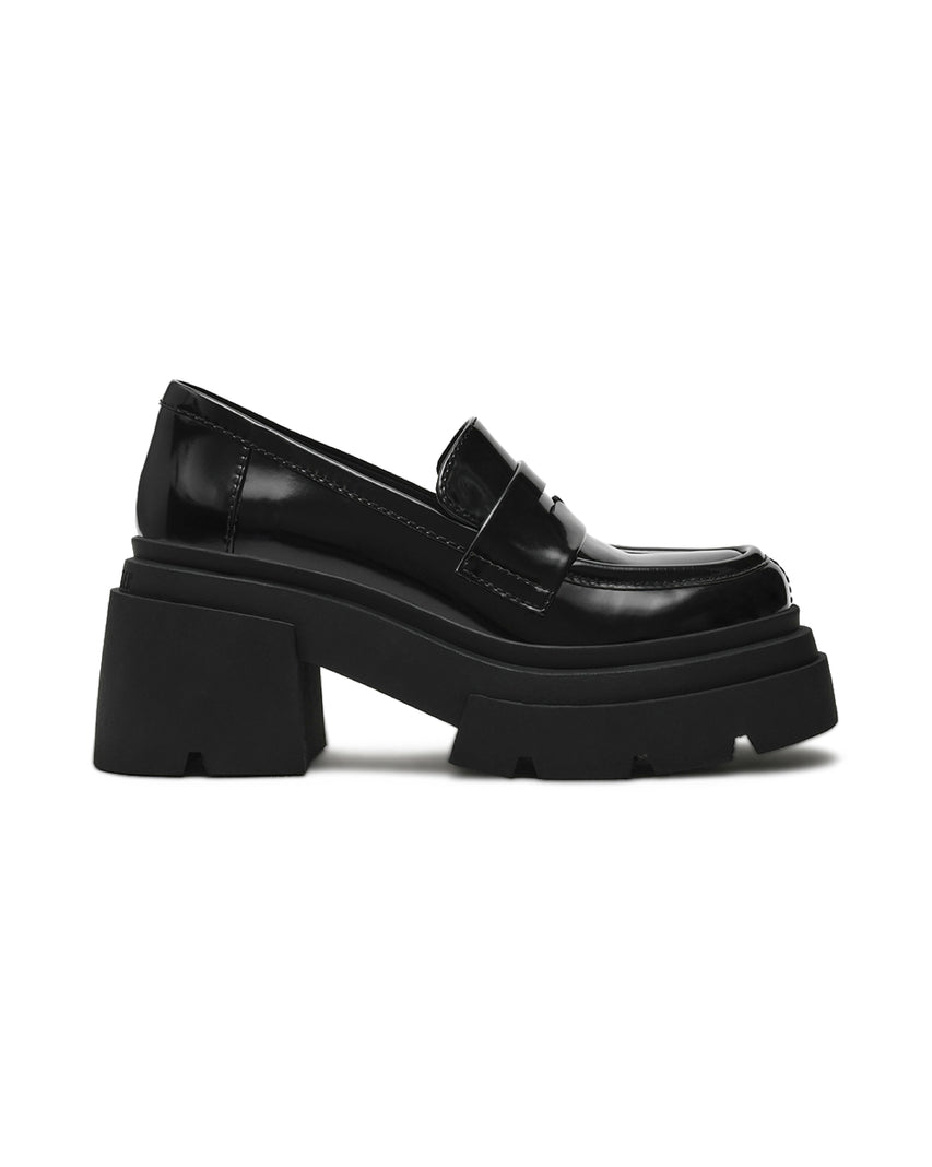 TURNOUT 經典素面厚底樂福鞋-黑色